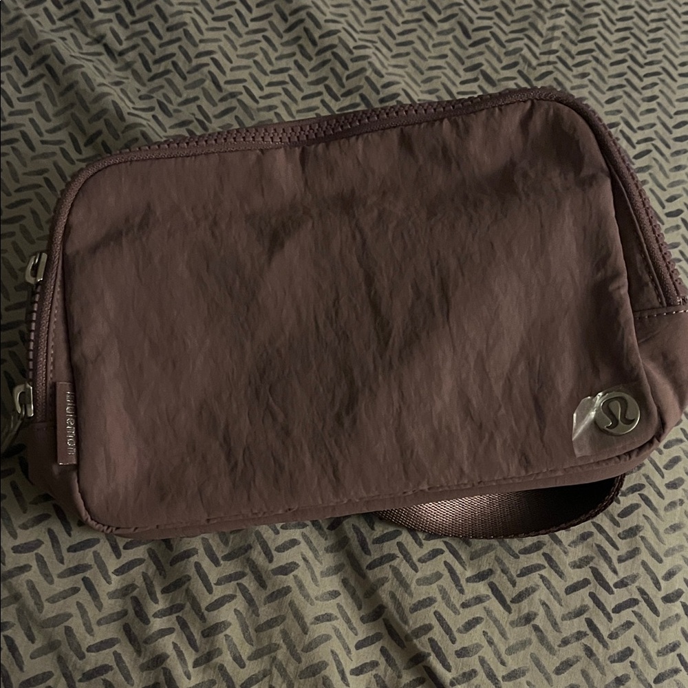 lululemon athletica Dark purple women’s  Belt Bag 2L